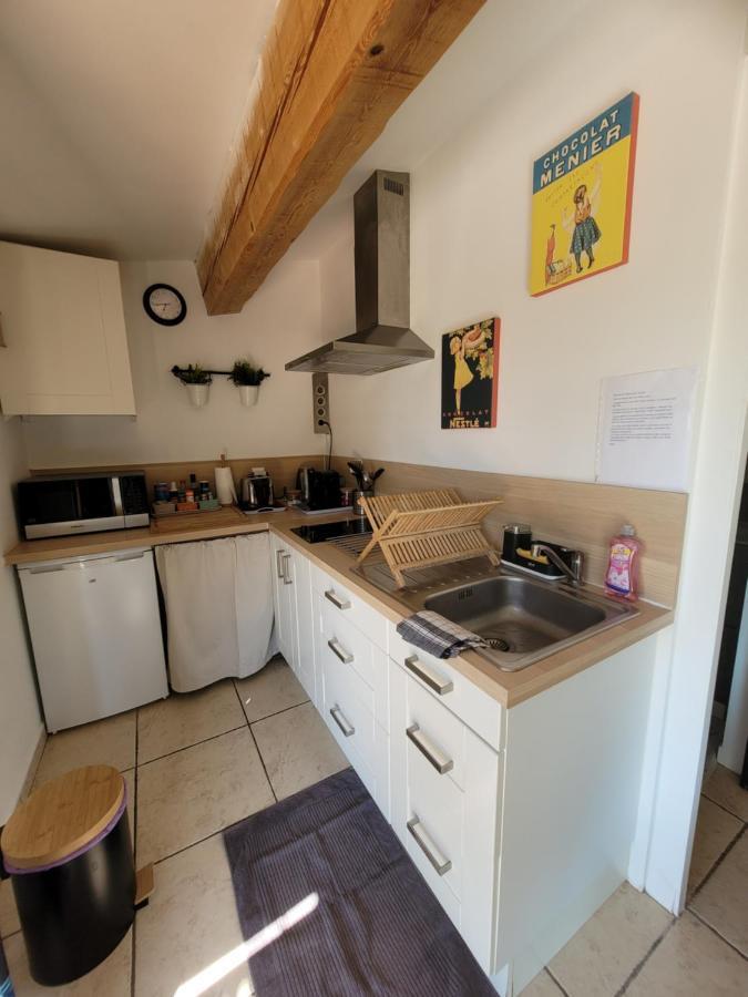 Studio Dans Maisonnette En Pierre 르카스틀레 외부 사진